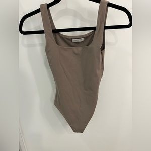 Aritzia Babaton Contour Squareneck Bodysuit